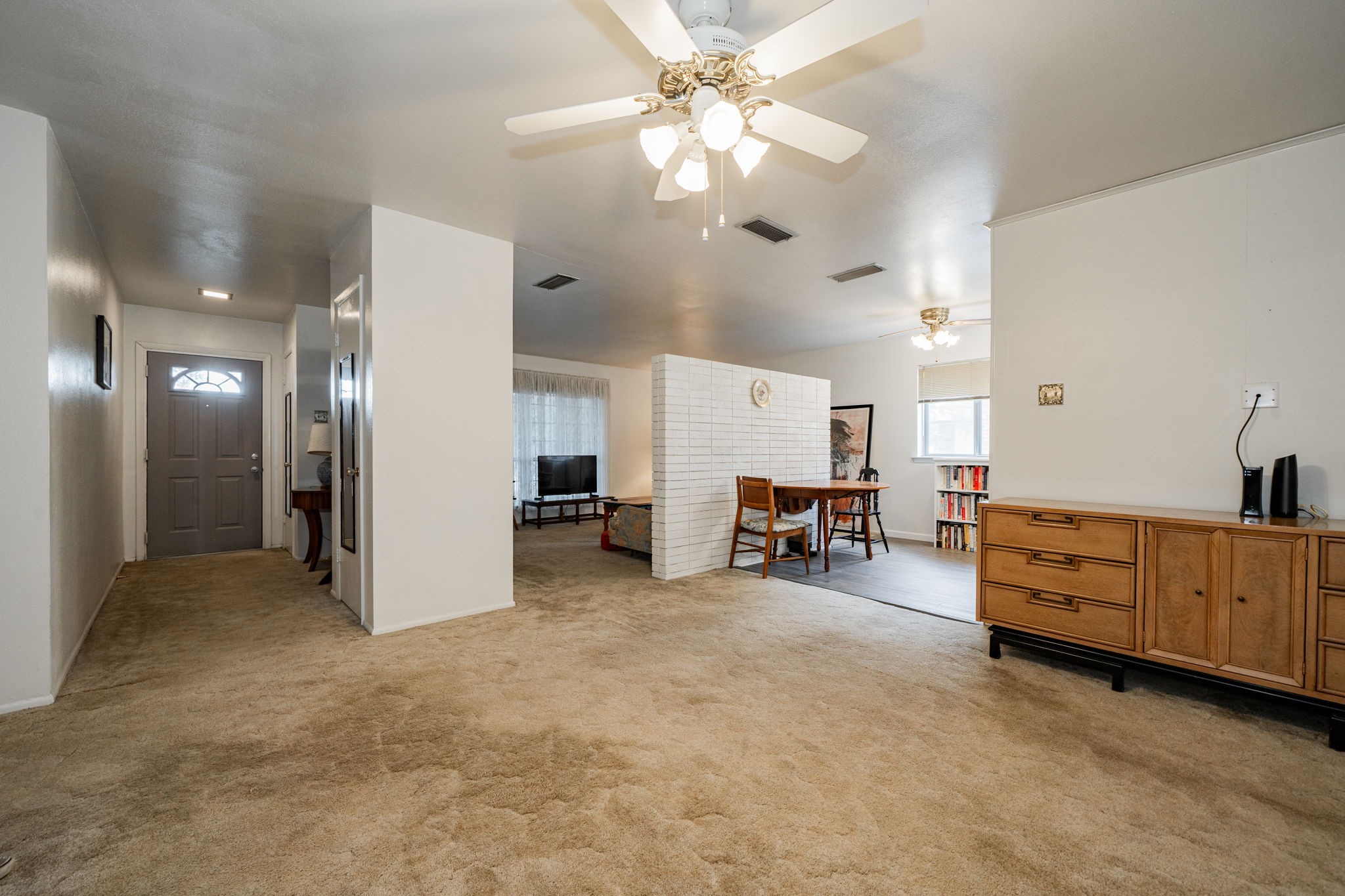 1759 Gross Road Dallas TX 75228
