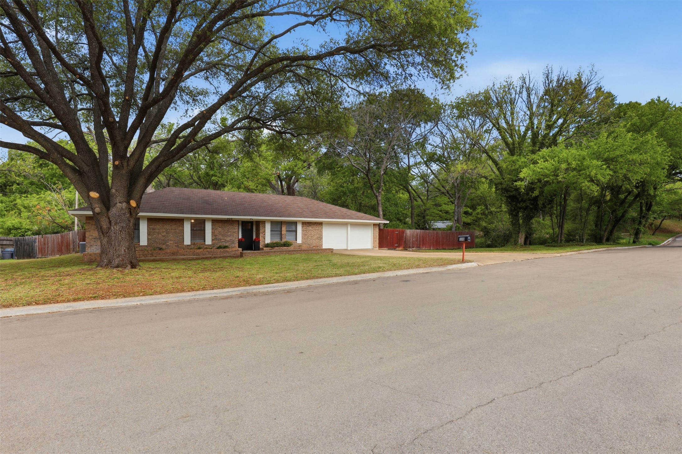 300 Hidden Valley Drive Aledo TX 76008