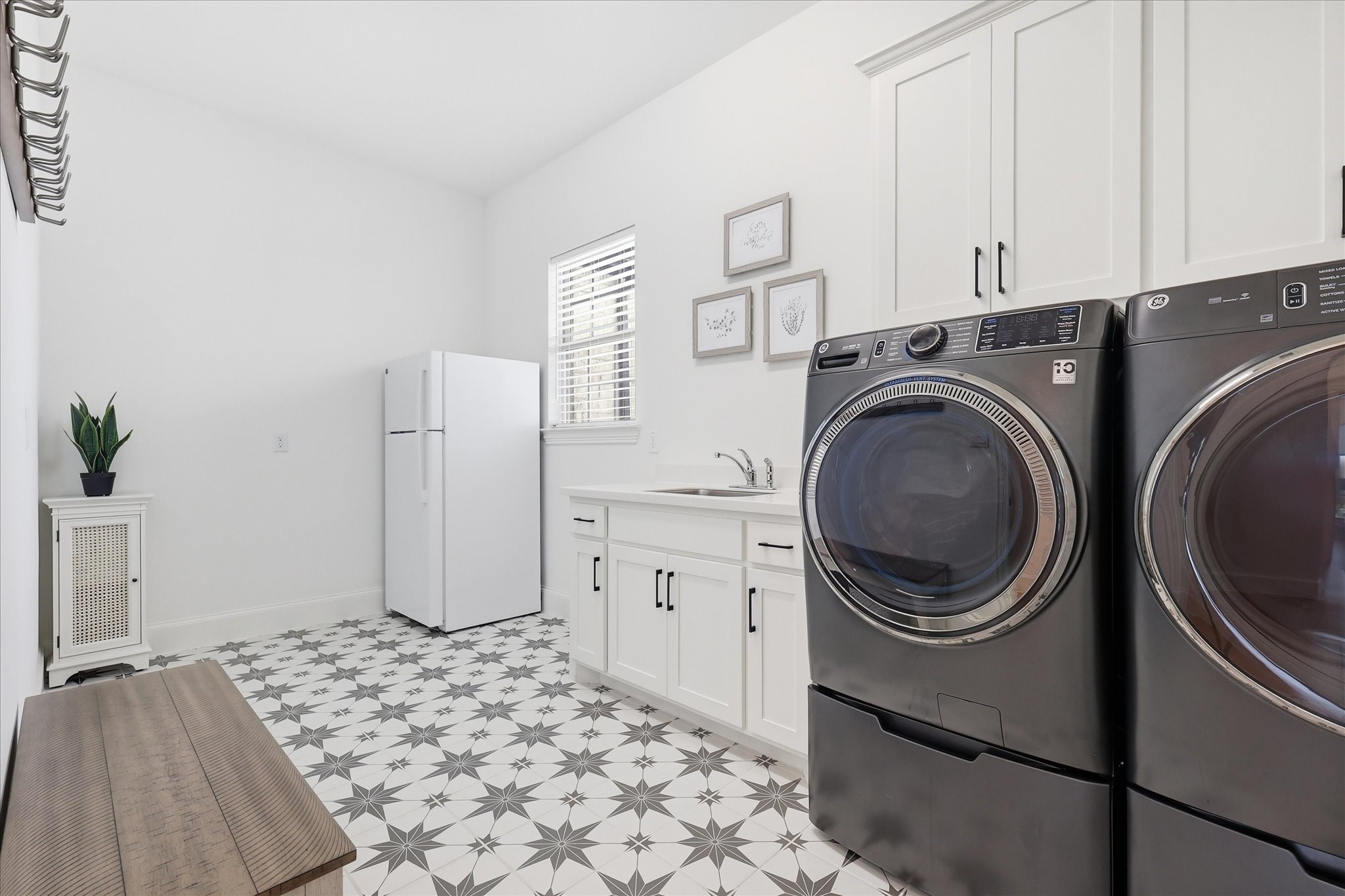 7405 Canyon Point Argyle TX 76226