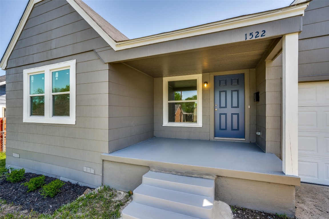 1522 E Missouri Avenue Dallas TX 75216