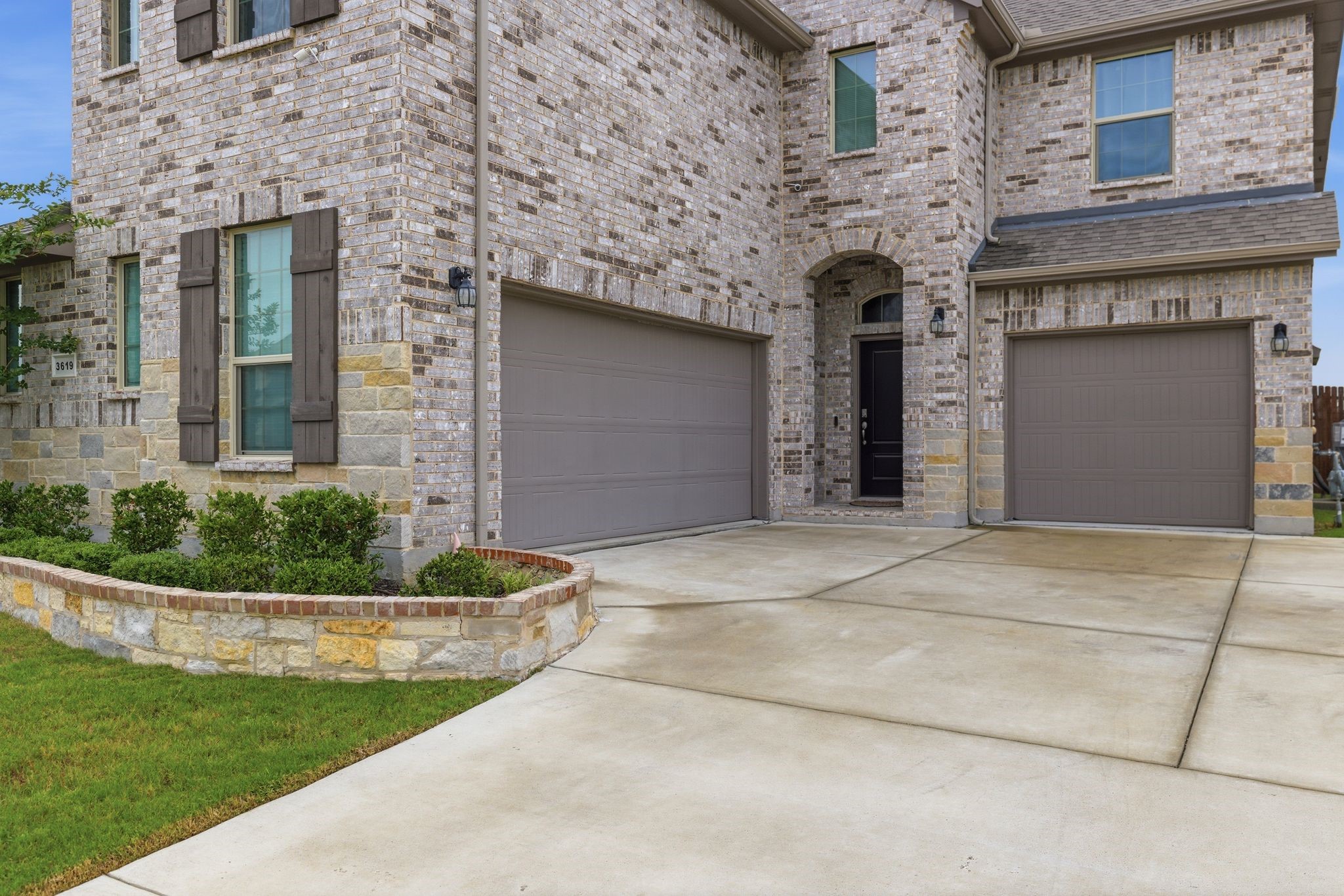 3619 Twin Pines Drive Grand Prairie TX 76065
