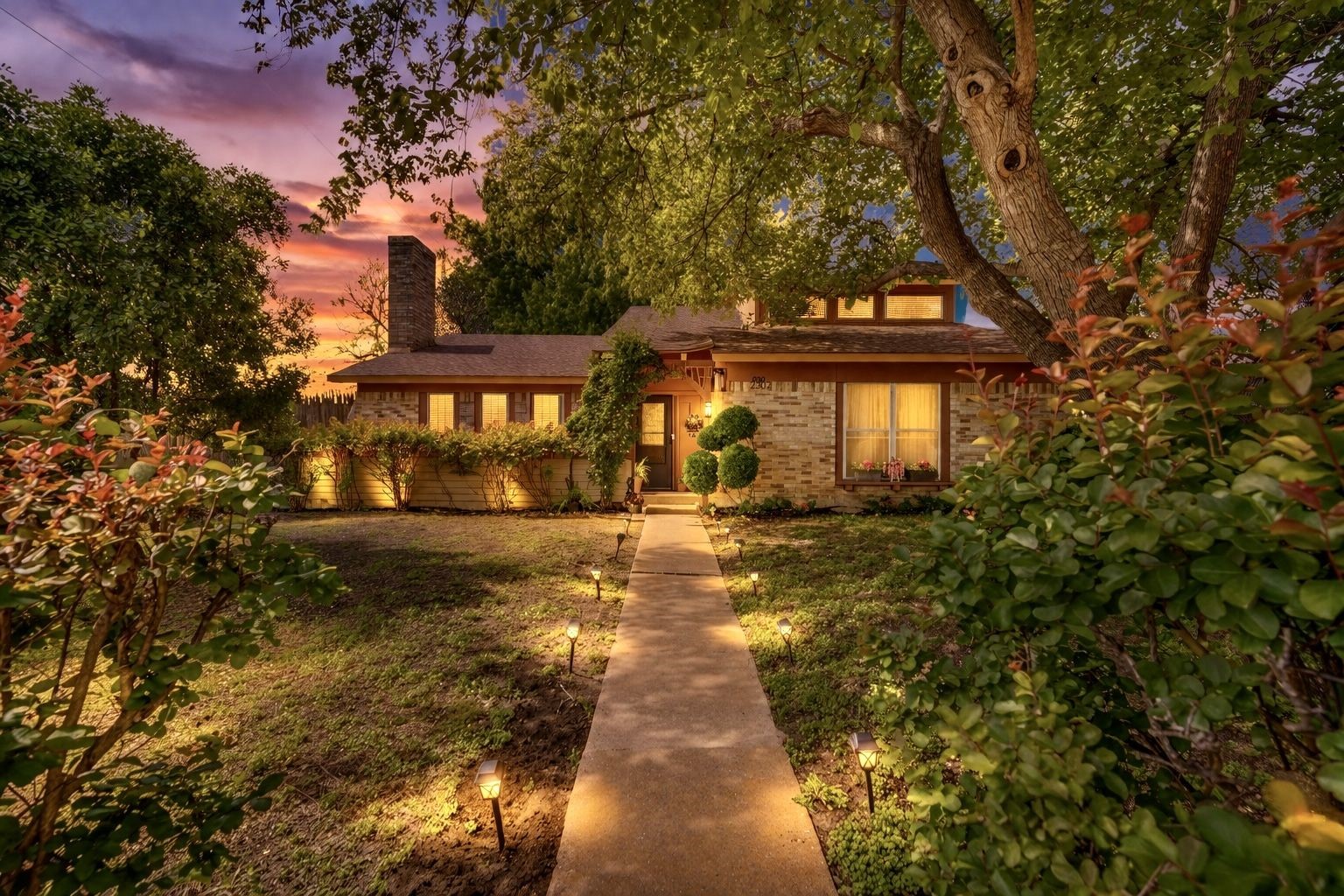 2902 Green Oaks Drive Garland TX 75040