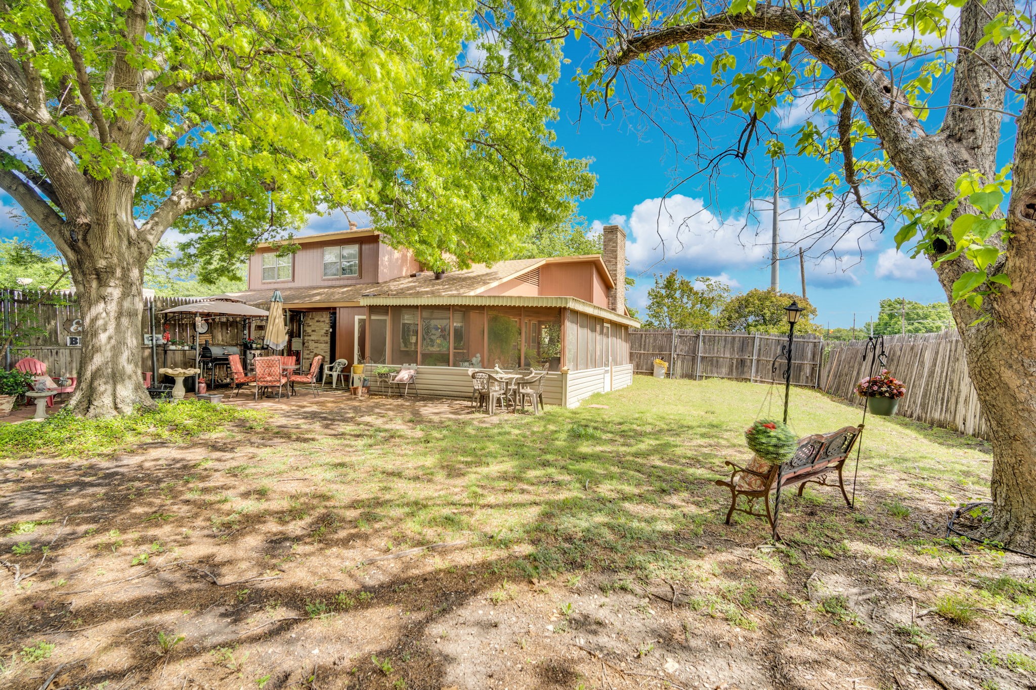 2902 Green Oaks Drive Garland TX 75040