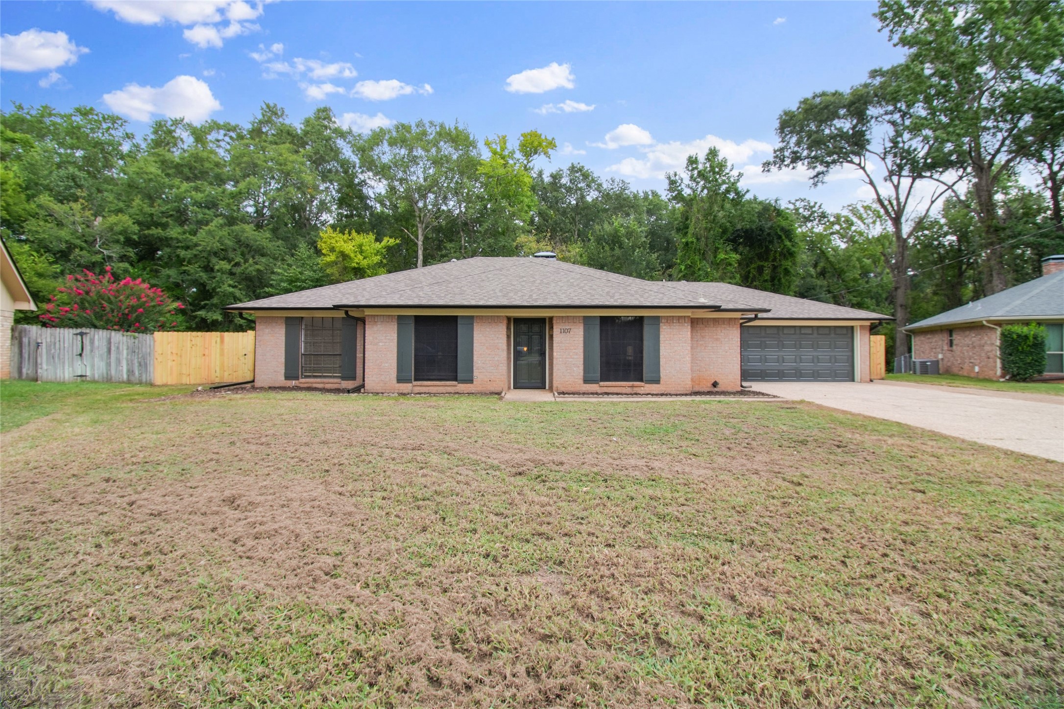 1107 Larkspur Lane Tyler TX 75703