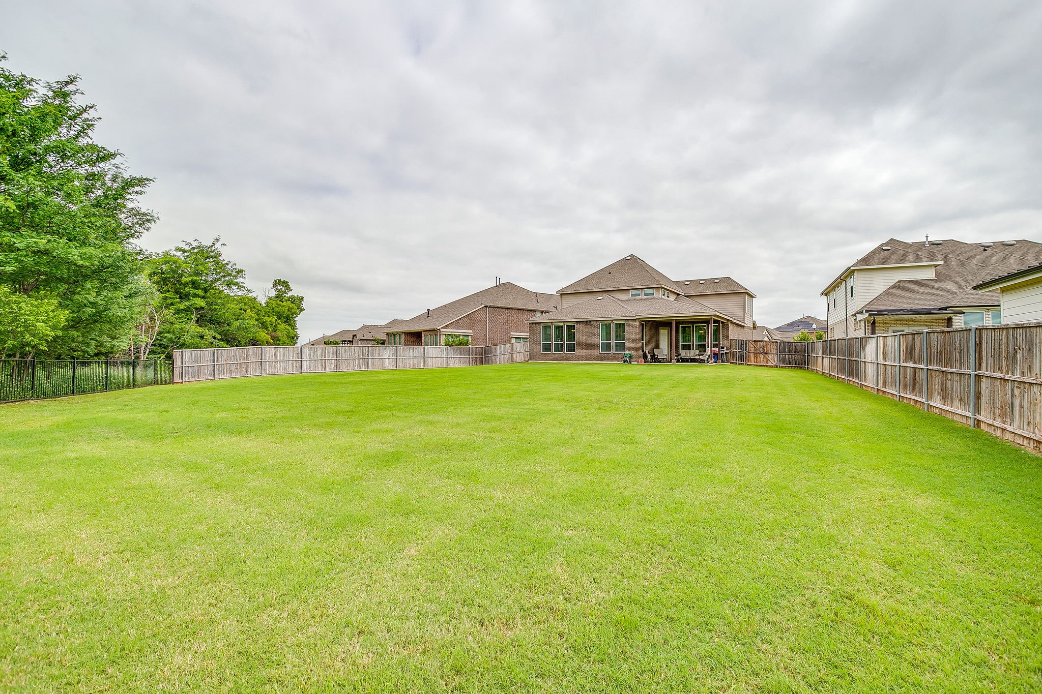 2705 Fireside Lane Denton TX 76201