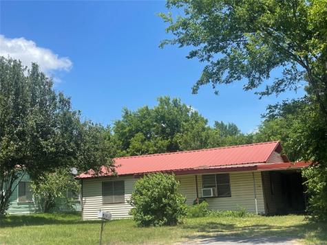 230 Oak Street Fairfield TX 75840