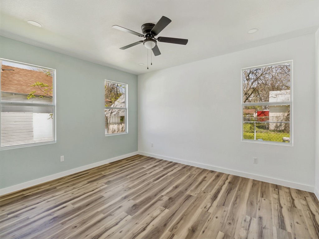 2801 Twyman Avenue Dallas TX 75215
