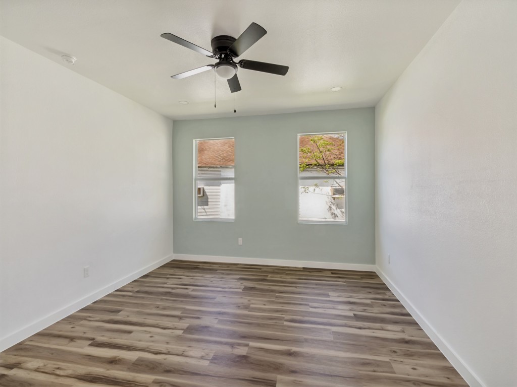 2801 Twyman Avenue Dallas TX 75215