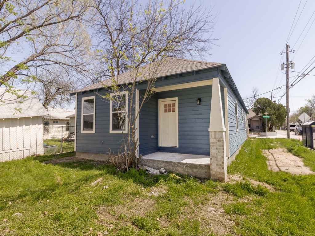 2801 Twyman Avenue Dallas TX 75215