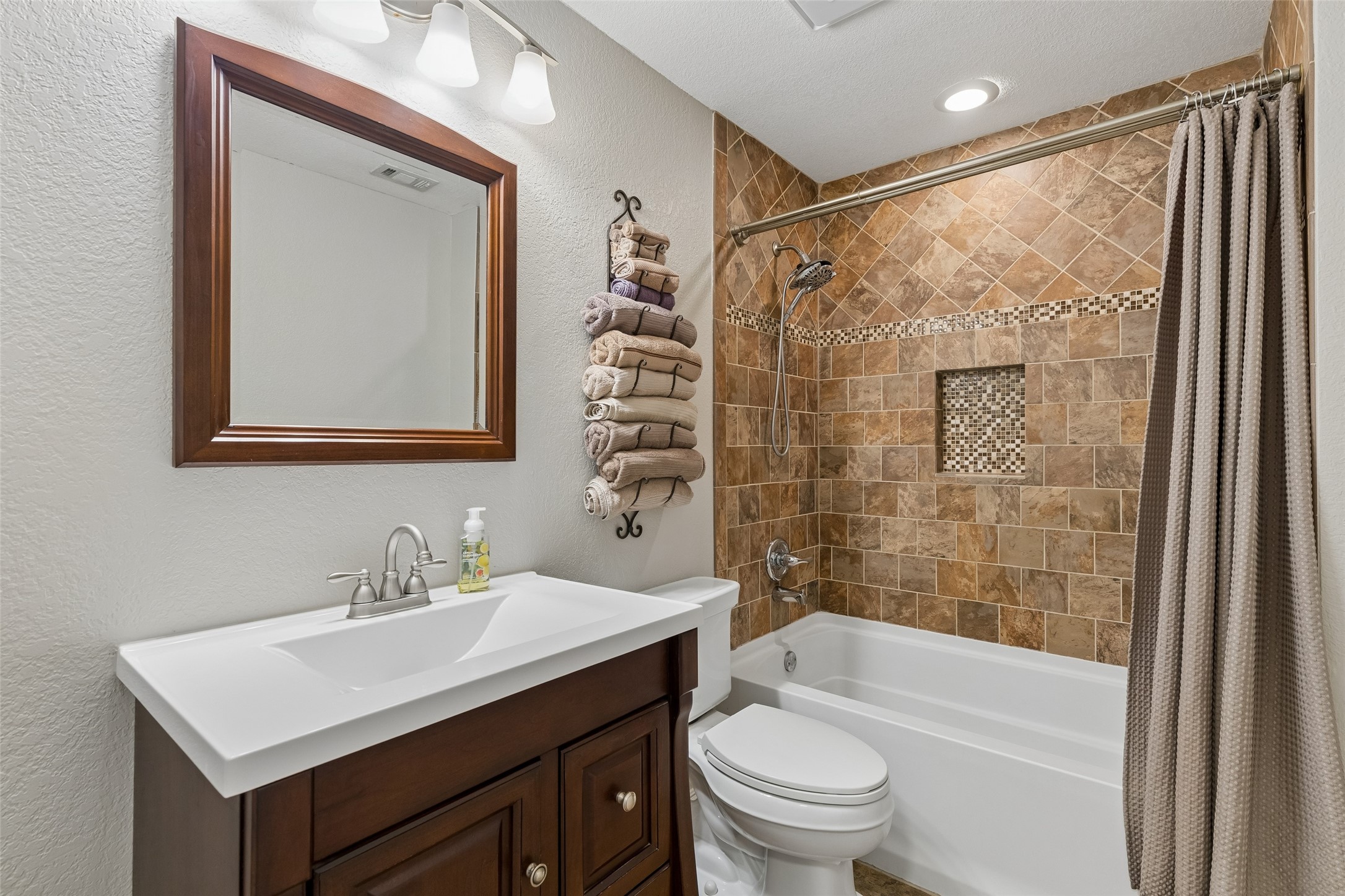 5112 Park Lake Court Sachse TX 75048