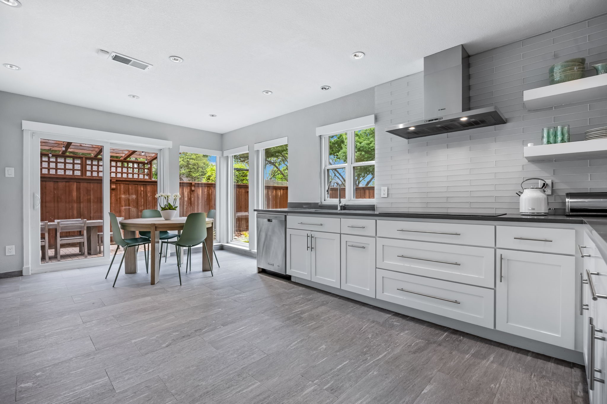 7168 Manor Oaks Drive Dallas TX 75248