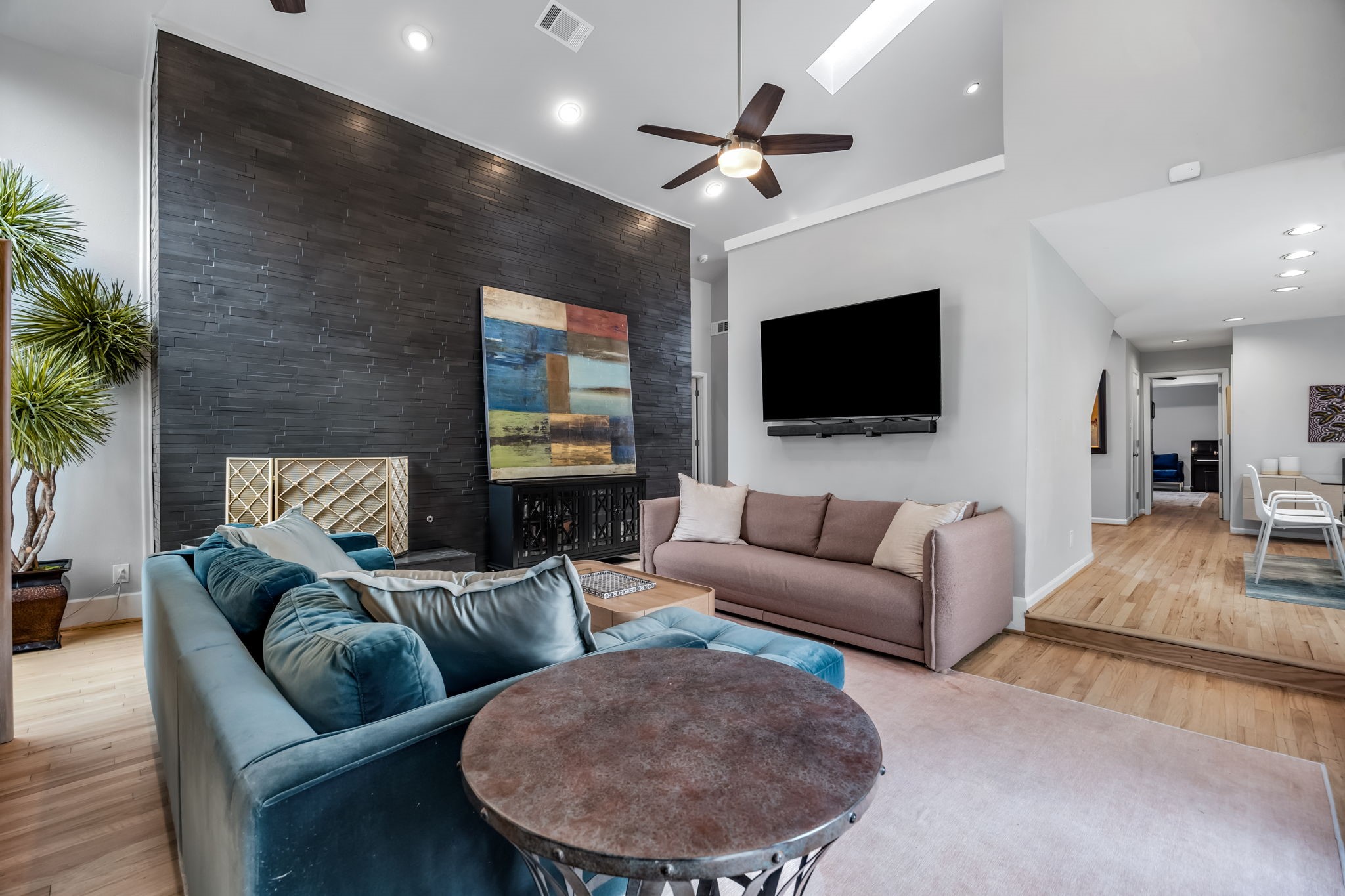 7168 Manor Oaks Drive Dallas TX 75248