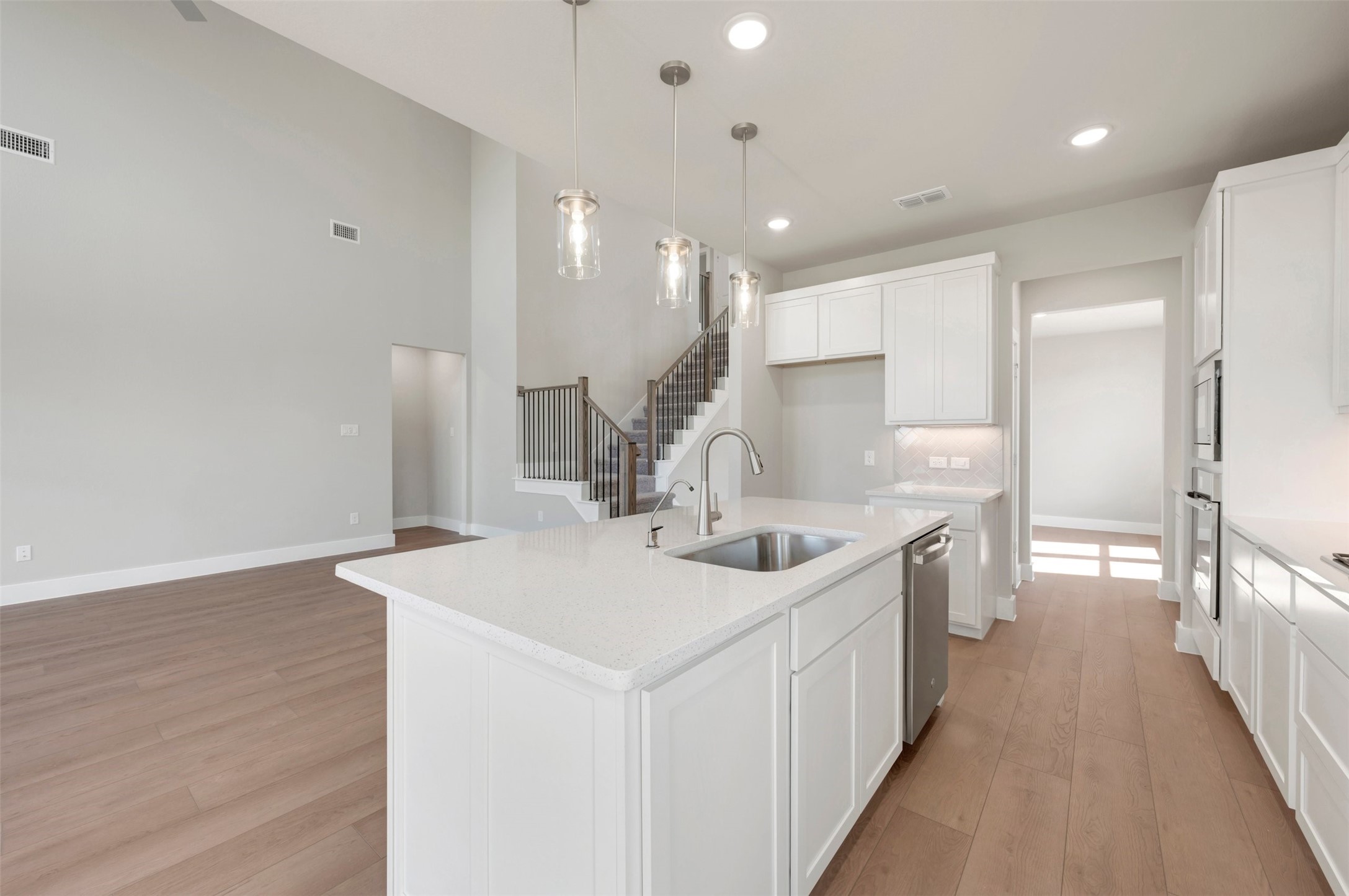 5333 Hybern Avenue Aubrey TX 76227
