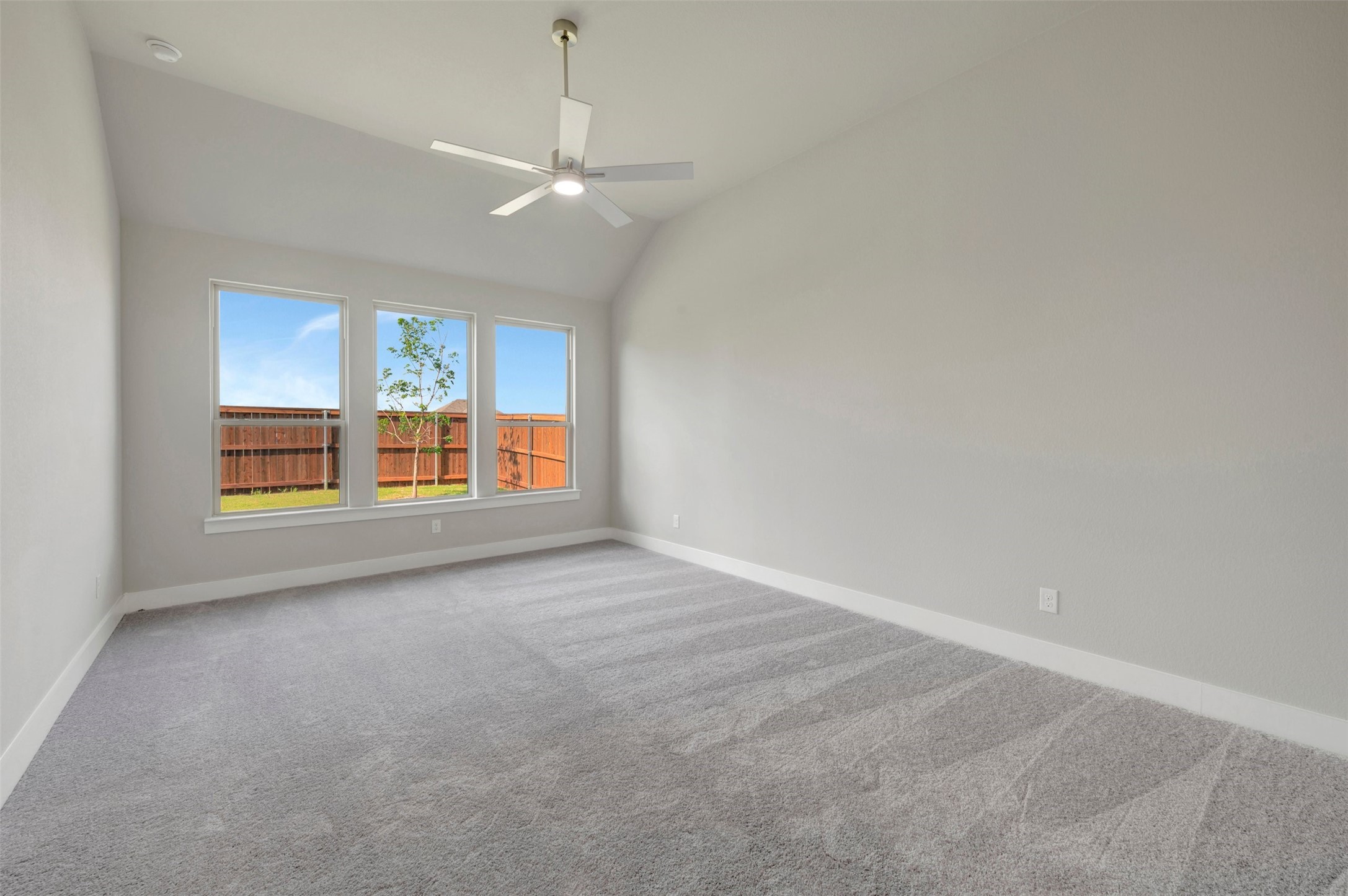 5333 Hybern Avenue Aubrey TX 76227