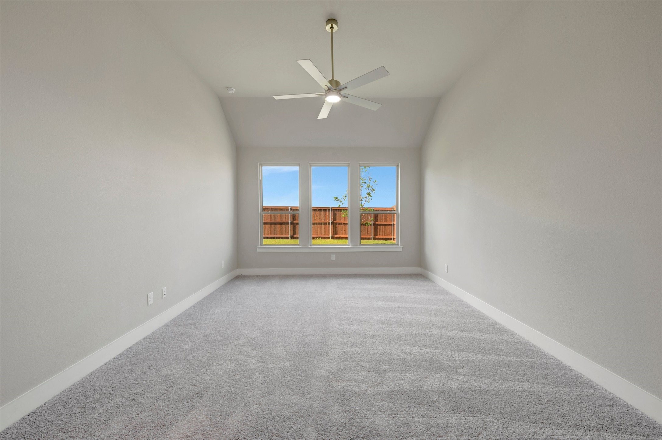5333 Hybern Avenue Aubrey TX 76227