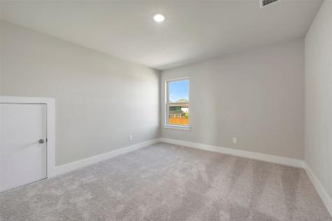 5333 Hybern Avenue Aubrey TX 76227