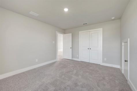 5333 Hybern Avenue Aubrey TX 76227