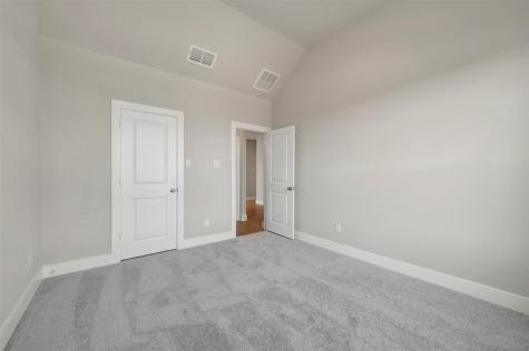 5333 Hybern Avenue Aubrey TX 76227