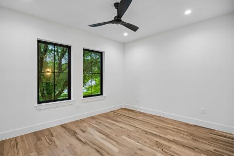 6915 Middle Cove Drive Dallas TX 75248