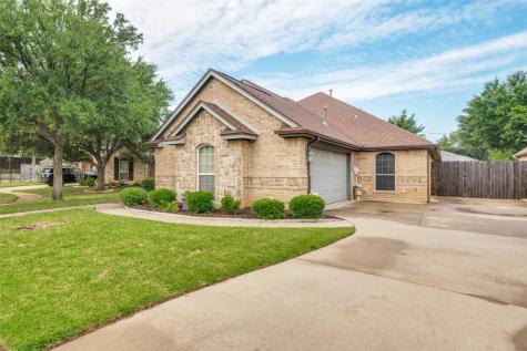 7405 Comis Drive North Richland Hills TX 76182