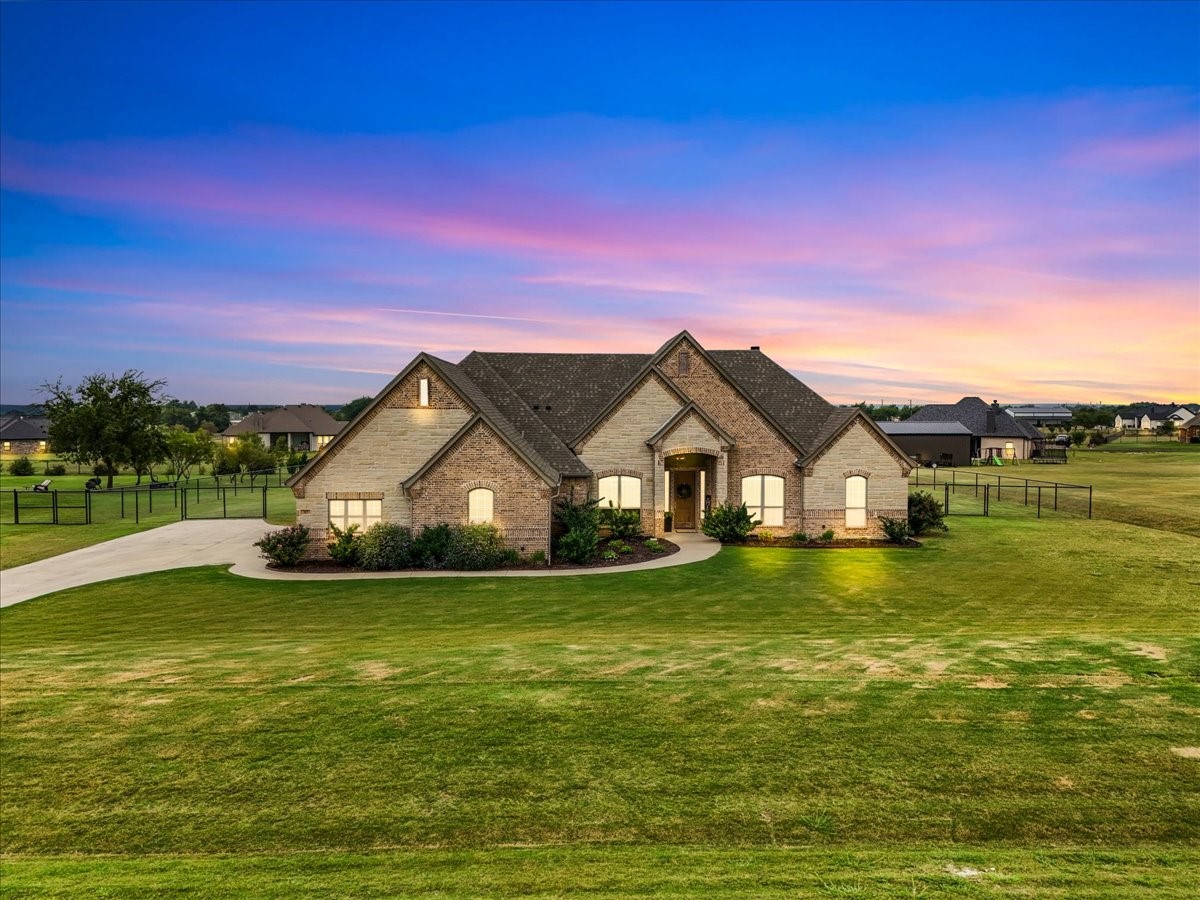 317 Palo Alto Drive Springtown TX 76082