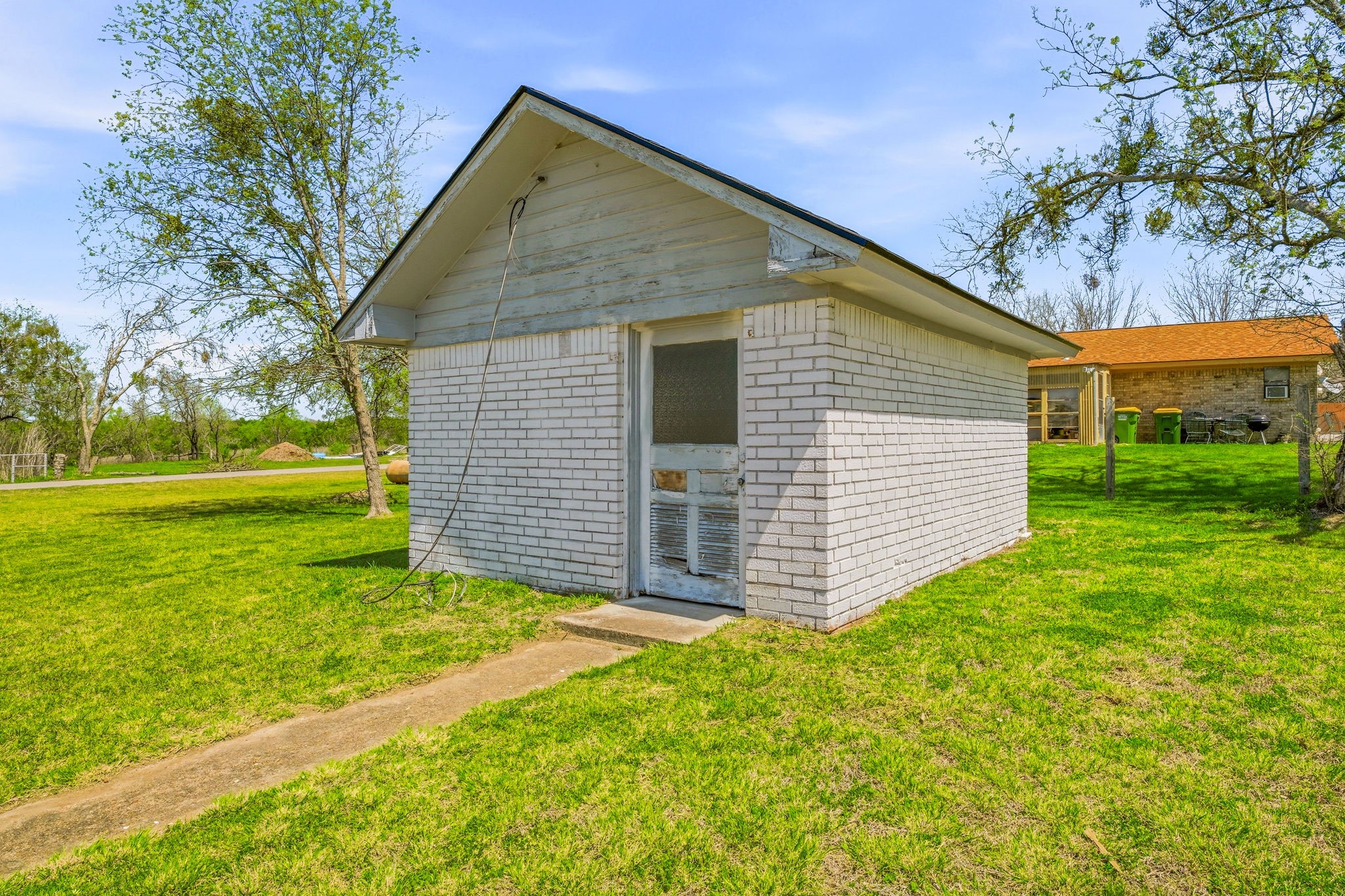 925 N Kirk Street Hico TX 76457