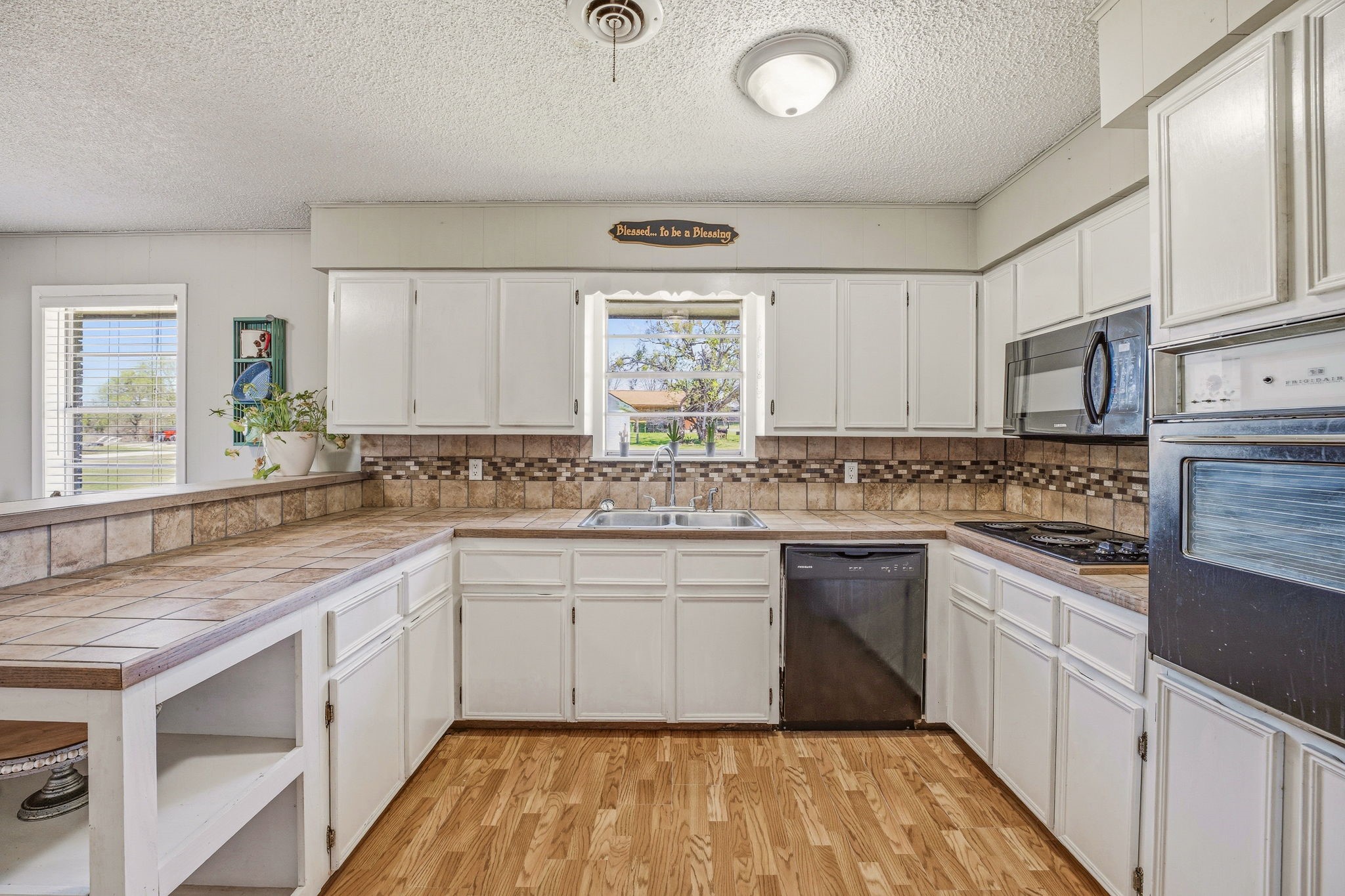 925 N Kirk Street Hico TX 76457