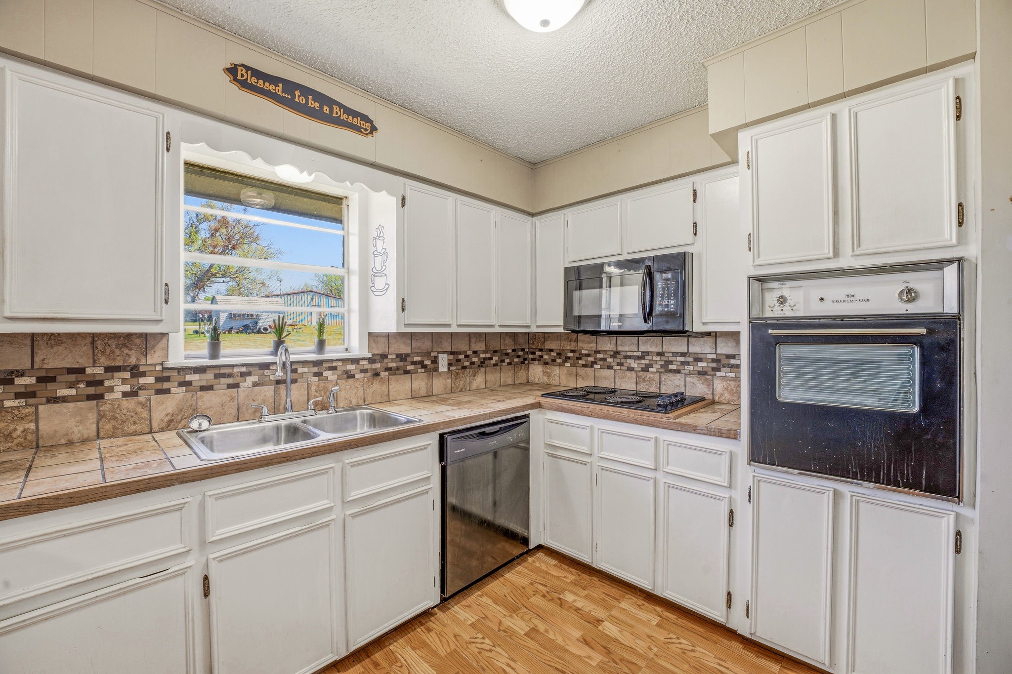 925 N Kirk Street Hico TX 76457