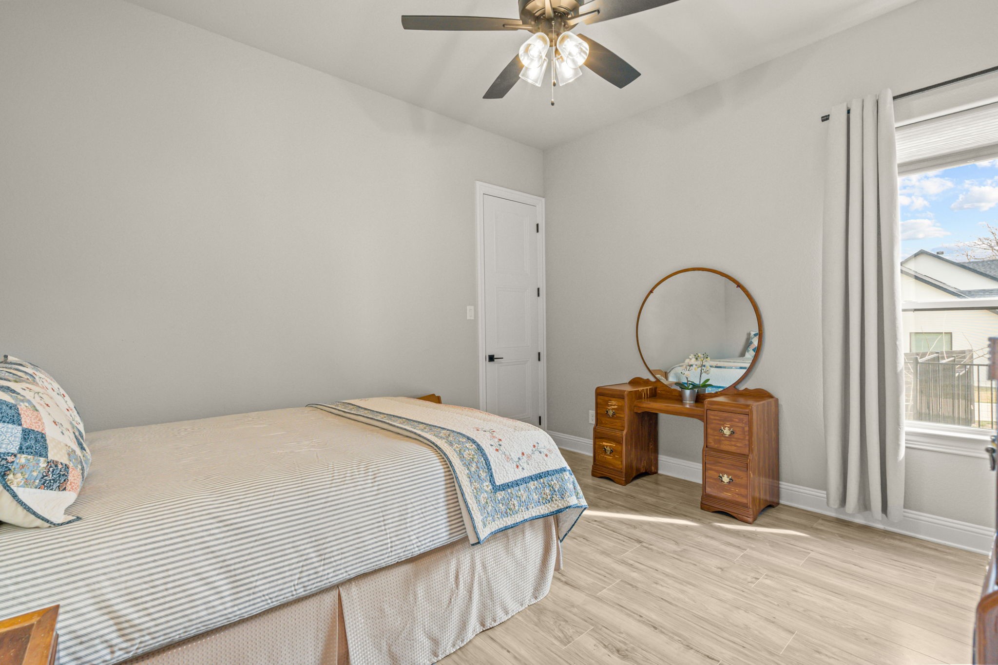 1004 Meadow Wood Terrace Azle TX 76020