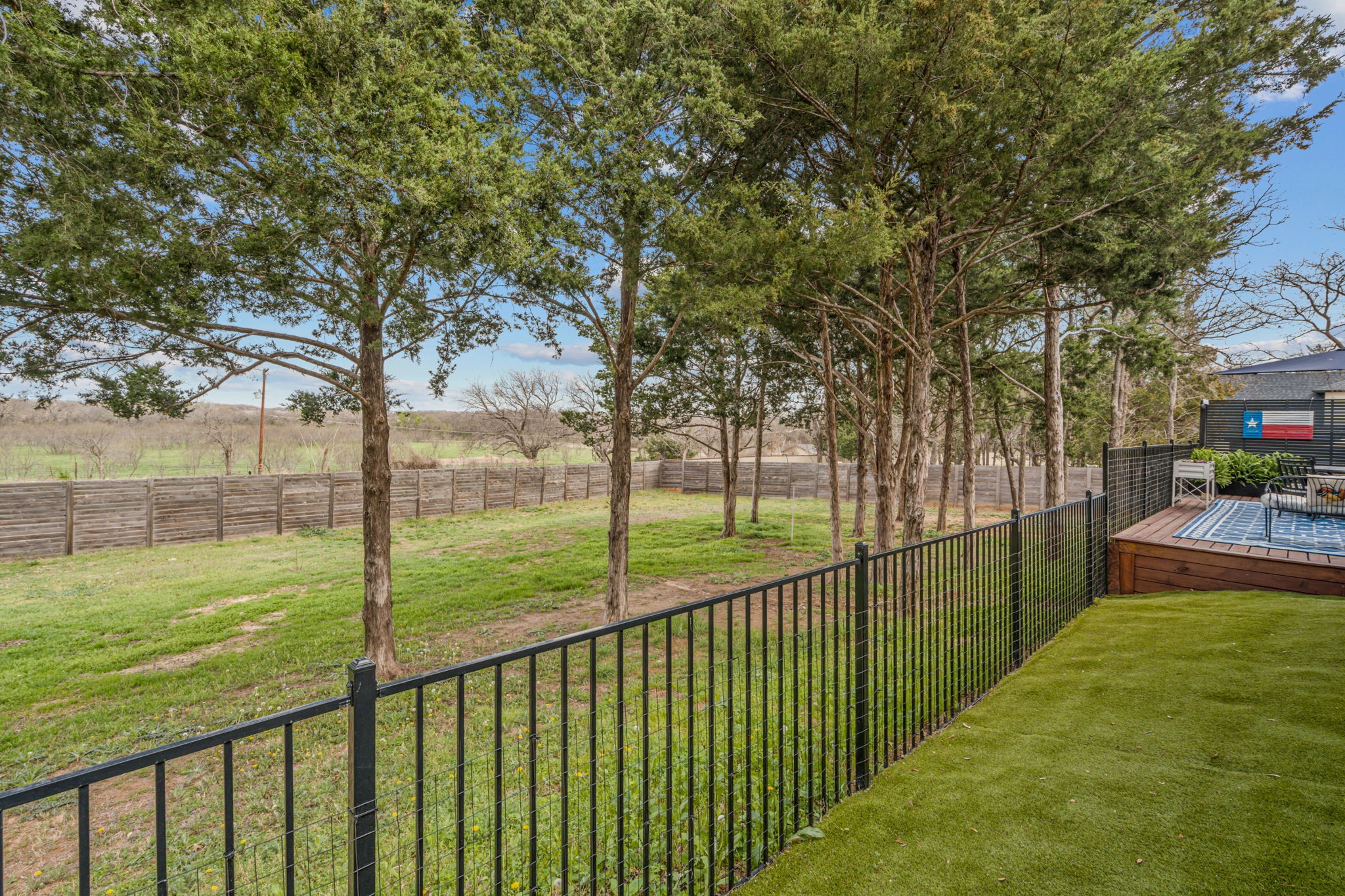 1004 Meadow Wood Terrace Azle TX 76020