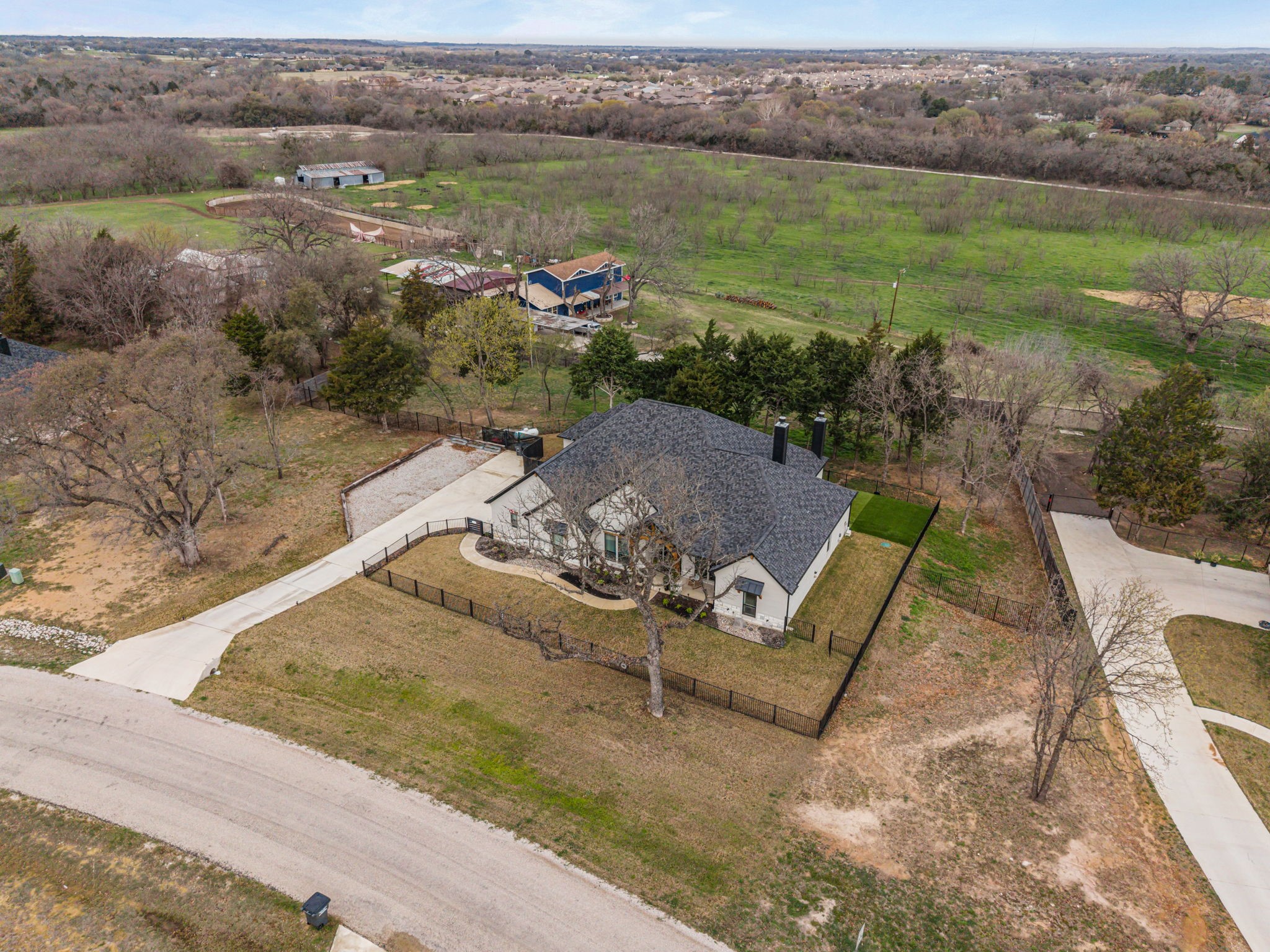 1004 Meadow Wood Terrace Azle TX 76020