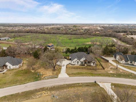 1004 Meadow Wood Terrace Azle TX 76020