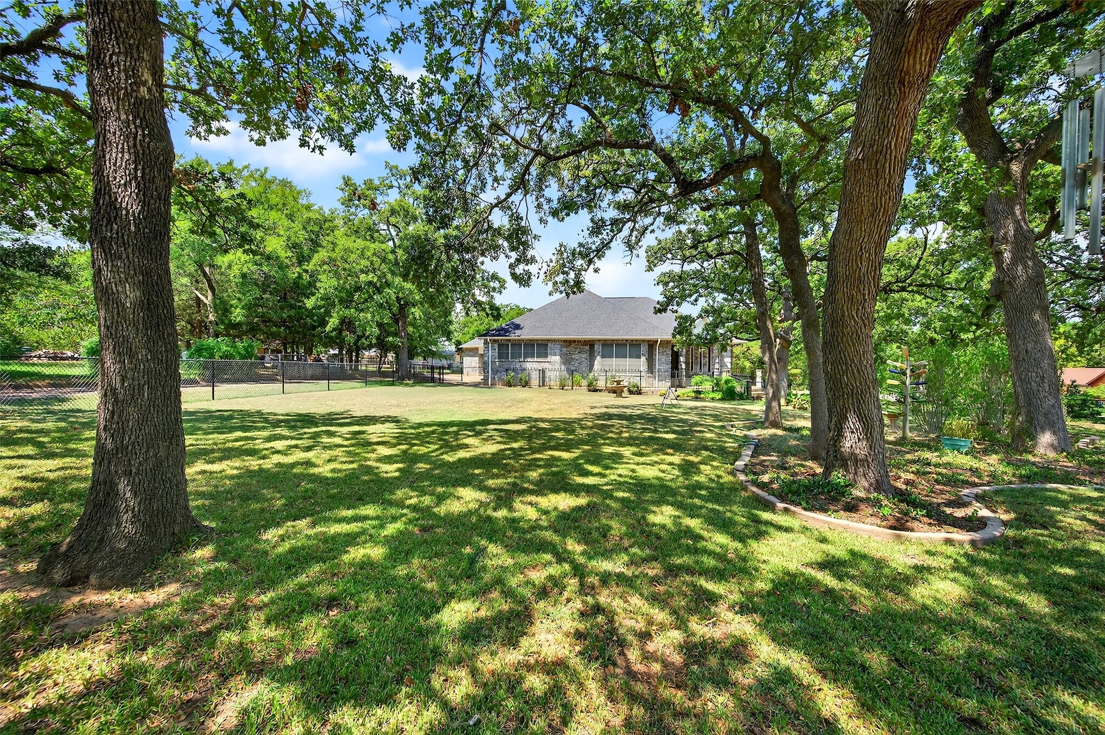 102 Santee Drive Lake Kiowa TX 76240