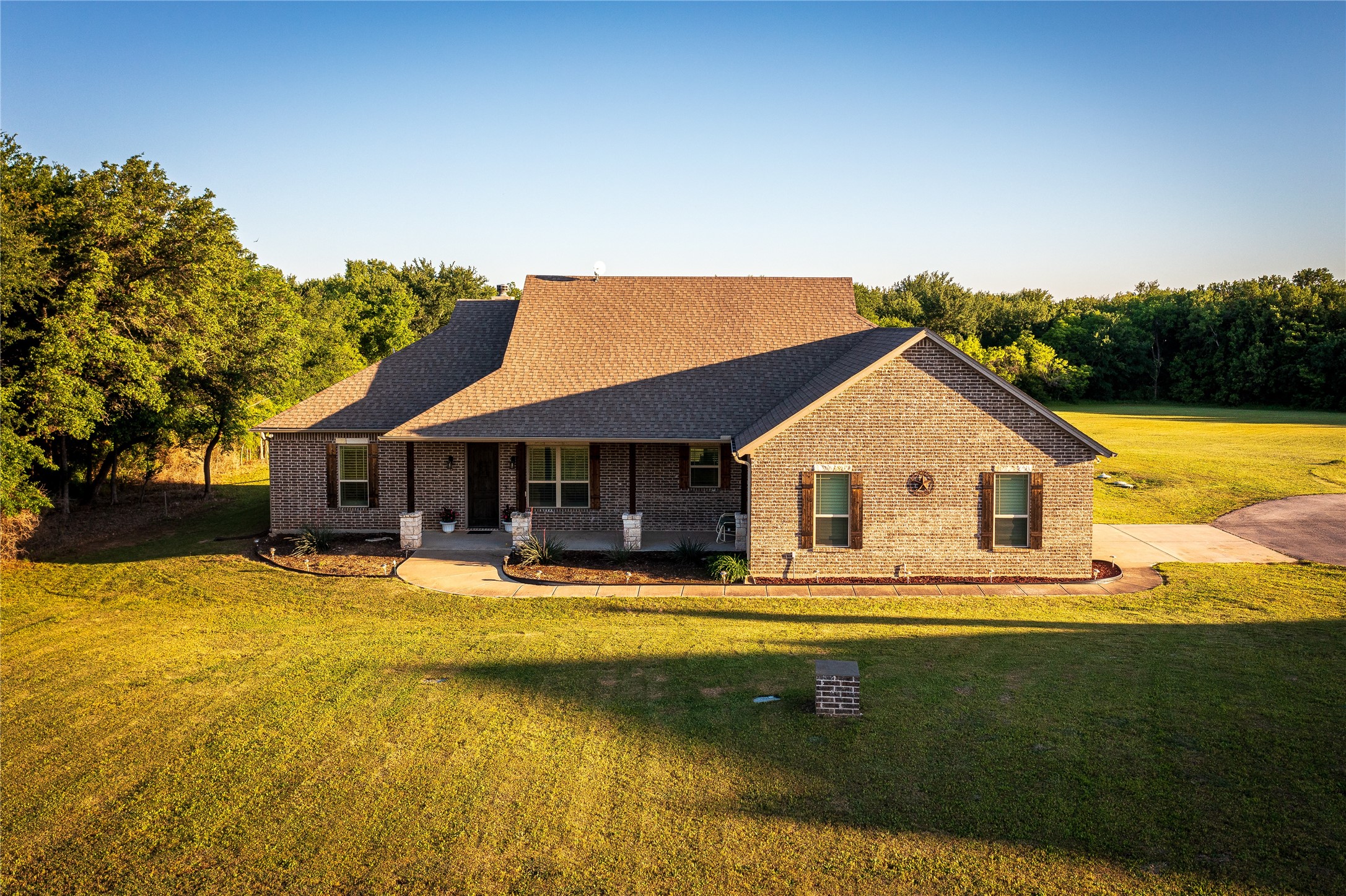 3500 Lakota Court Granbury TX 76048