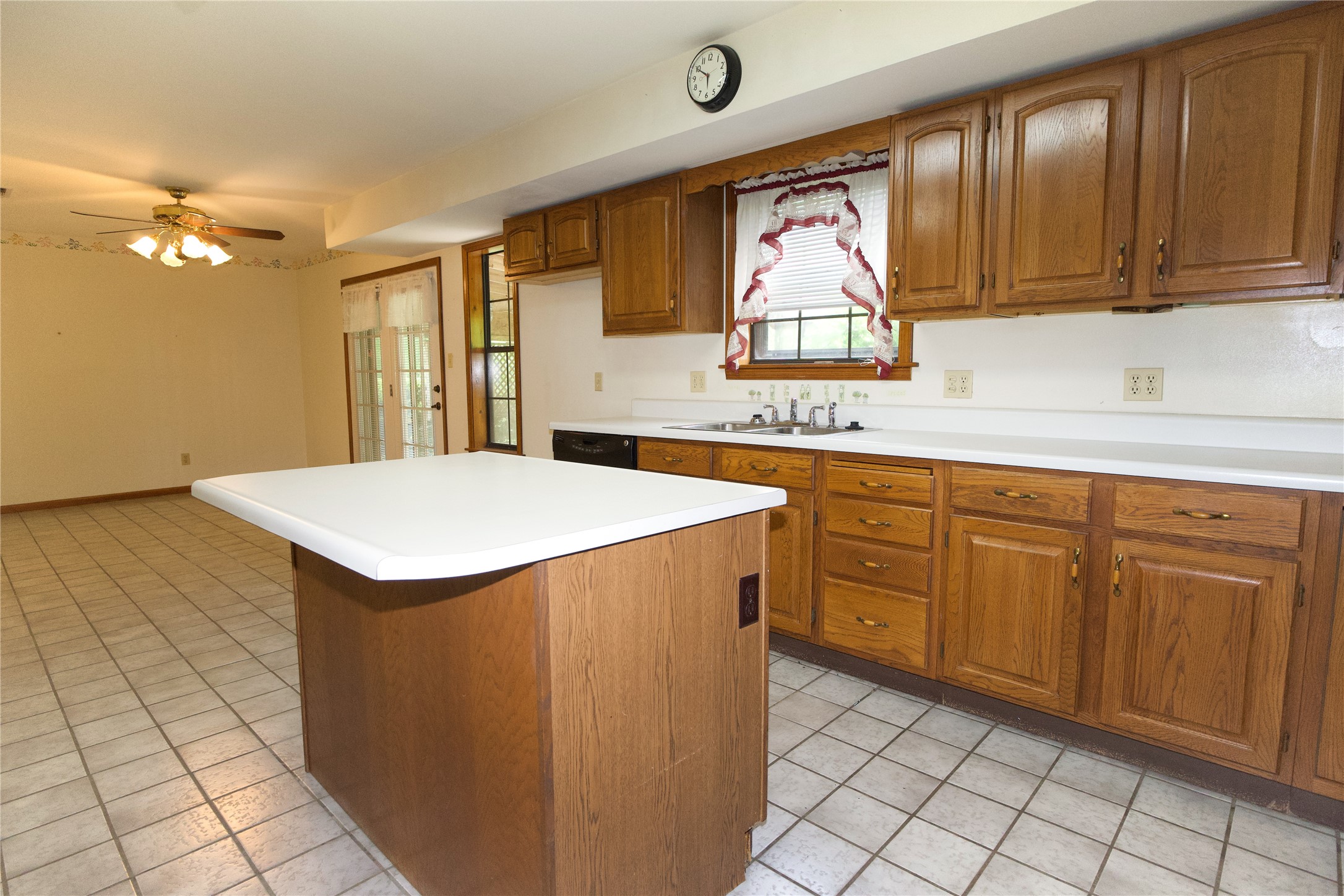 1196 County Road 260 Gainesville TX 76240