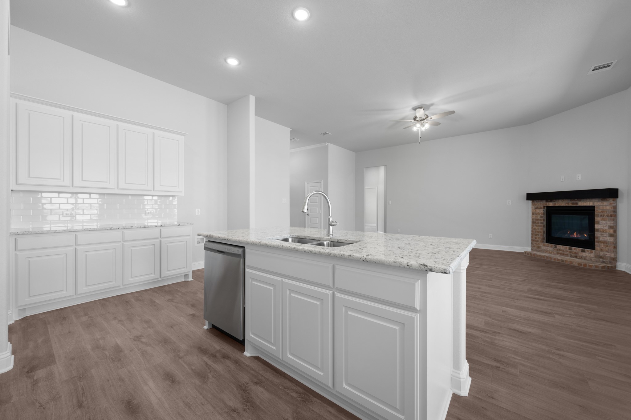 117 Ellis Canton TX 75103