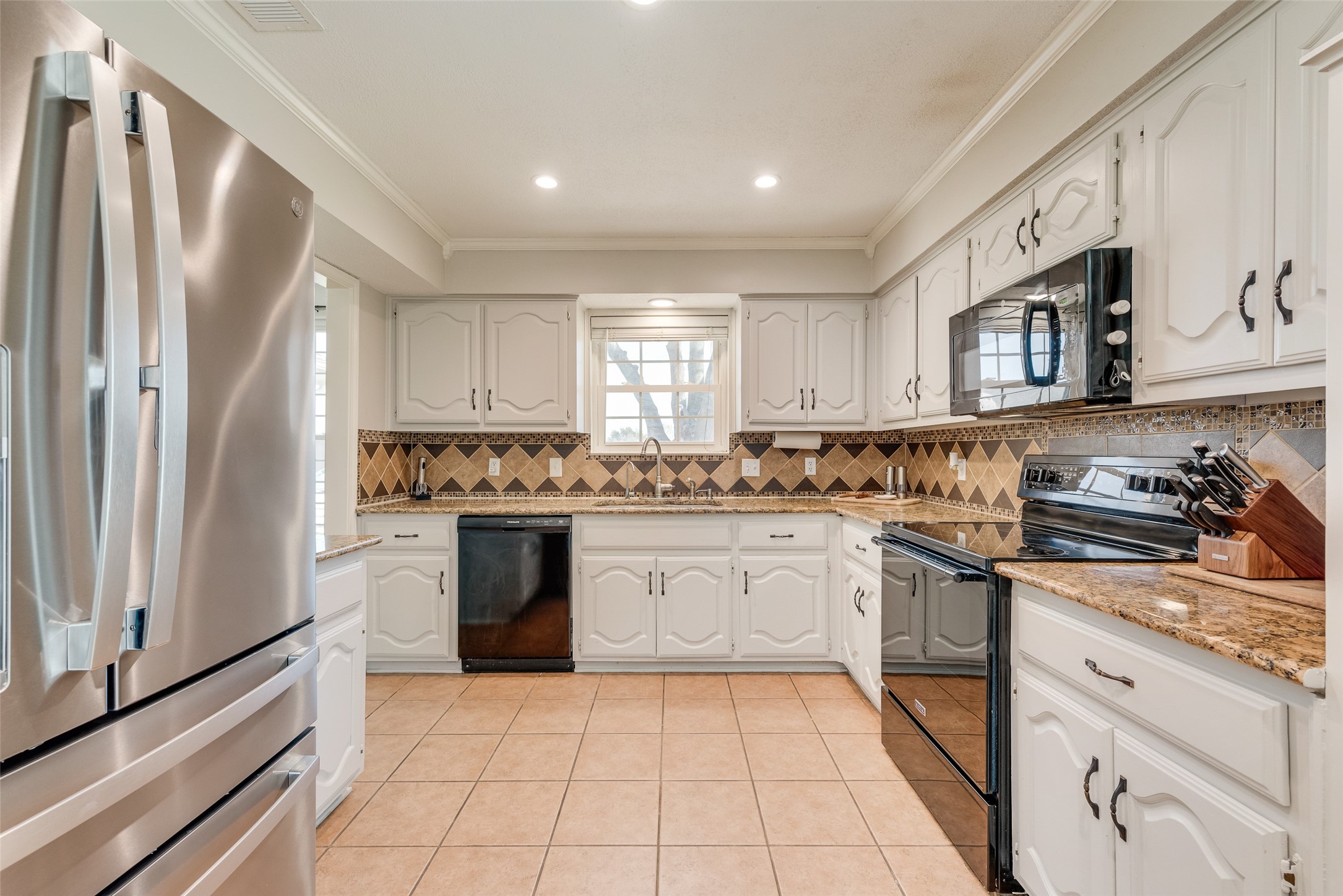5411 Peach Tree Lane Sachse TX 75048
