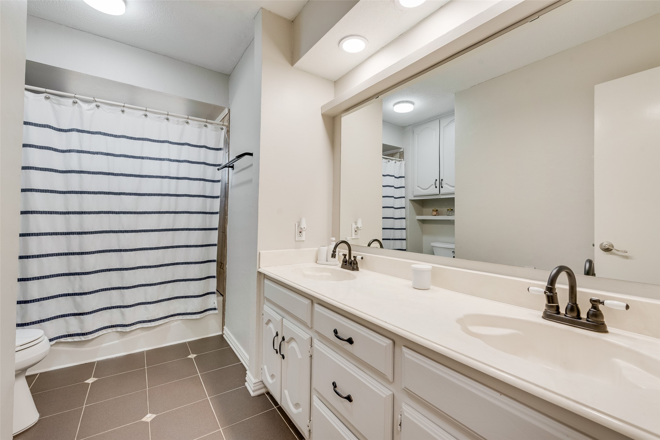 5411 Peach Tree Lane Sachse TX 75048