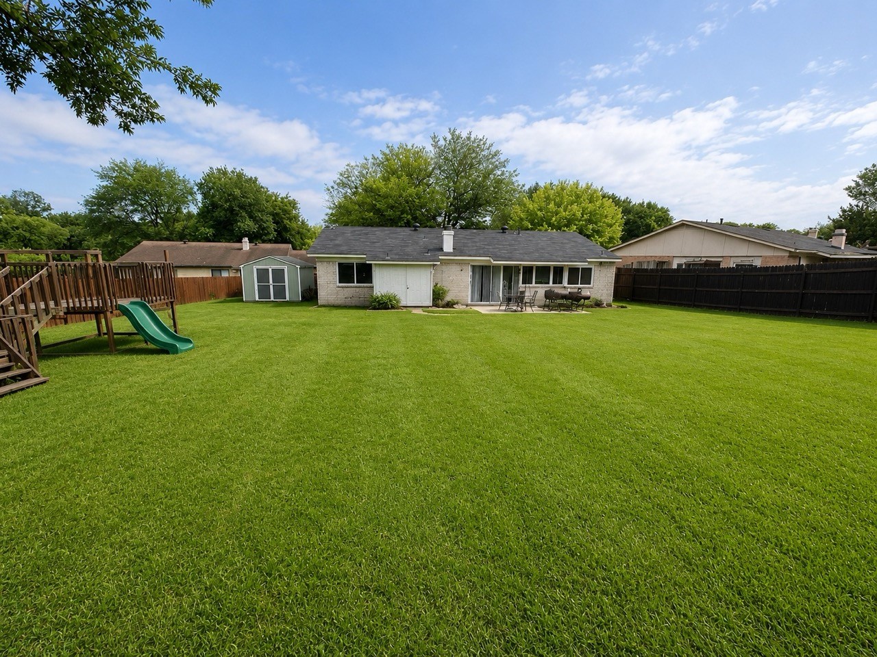 527 Shelly Court Duncanville TX 75137