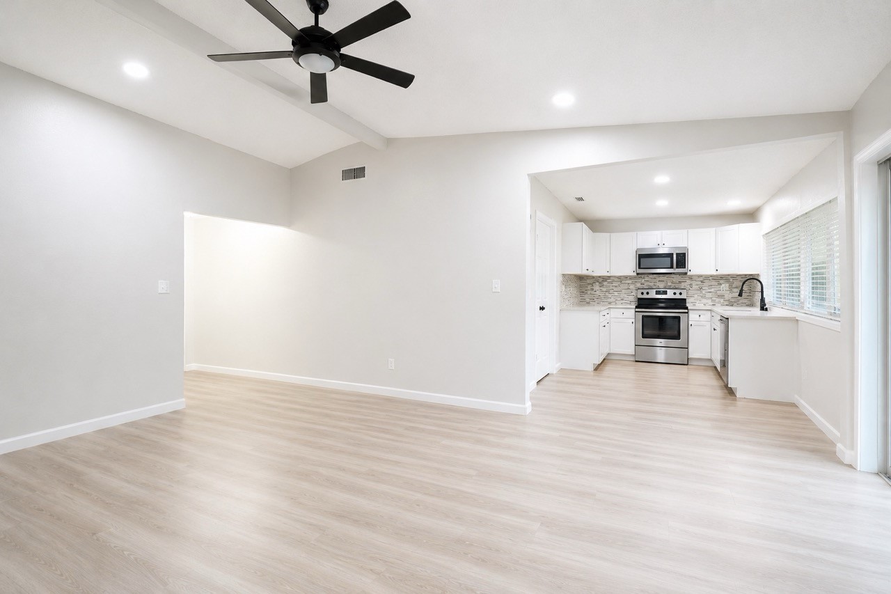 527 Shelly Court Duncanville TX 75137