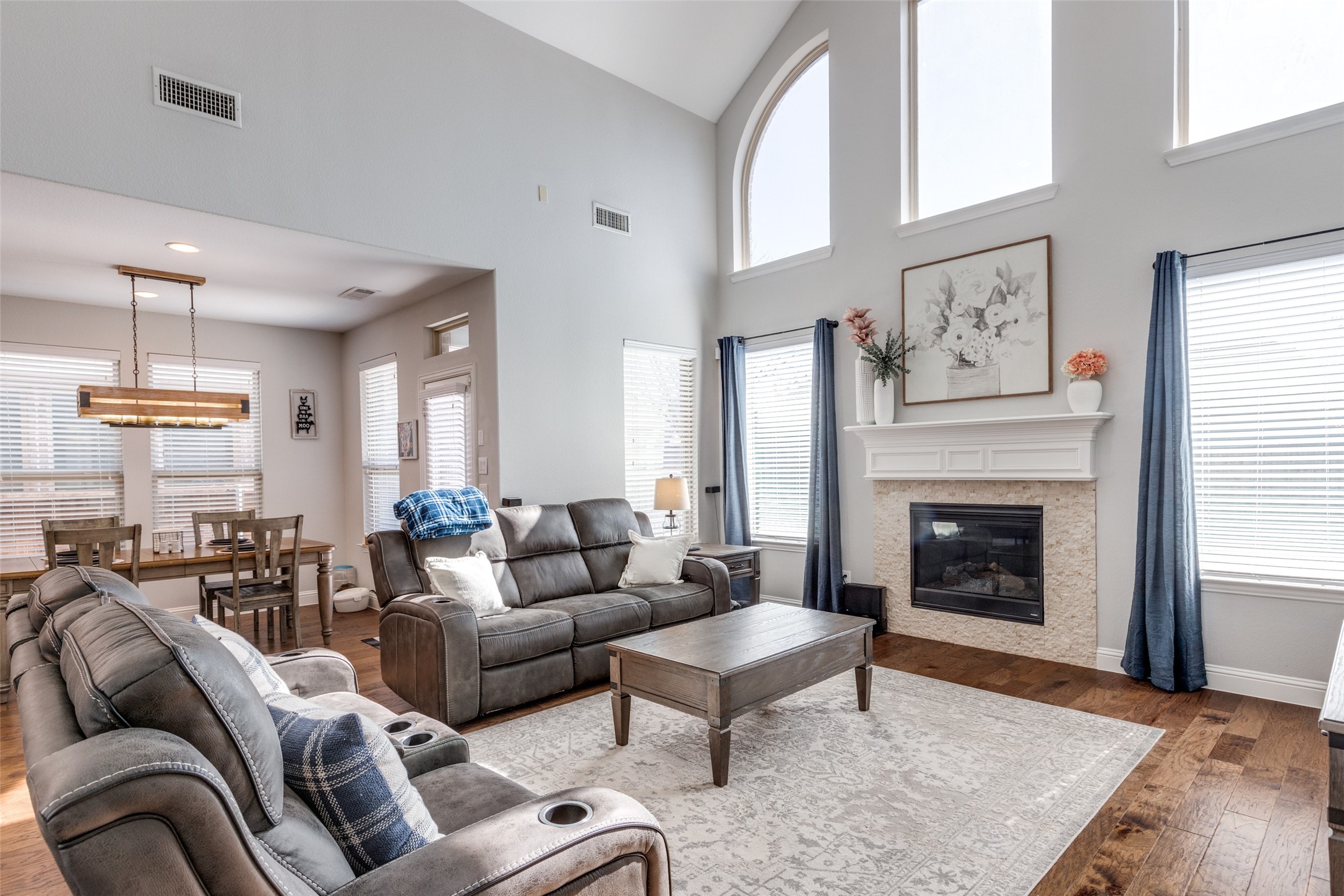 809 Llano Falls Mckinney TX 75071