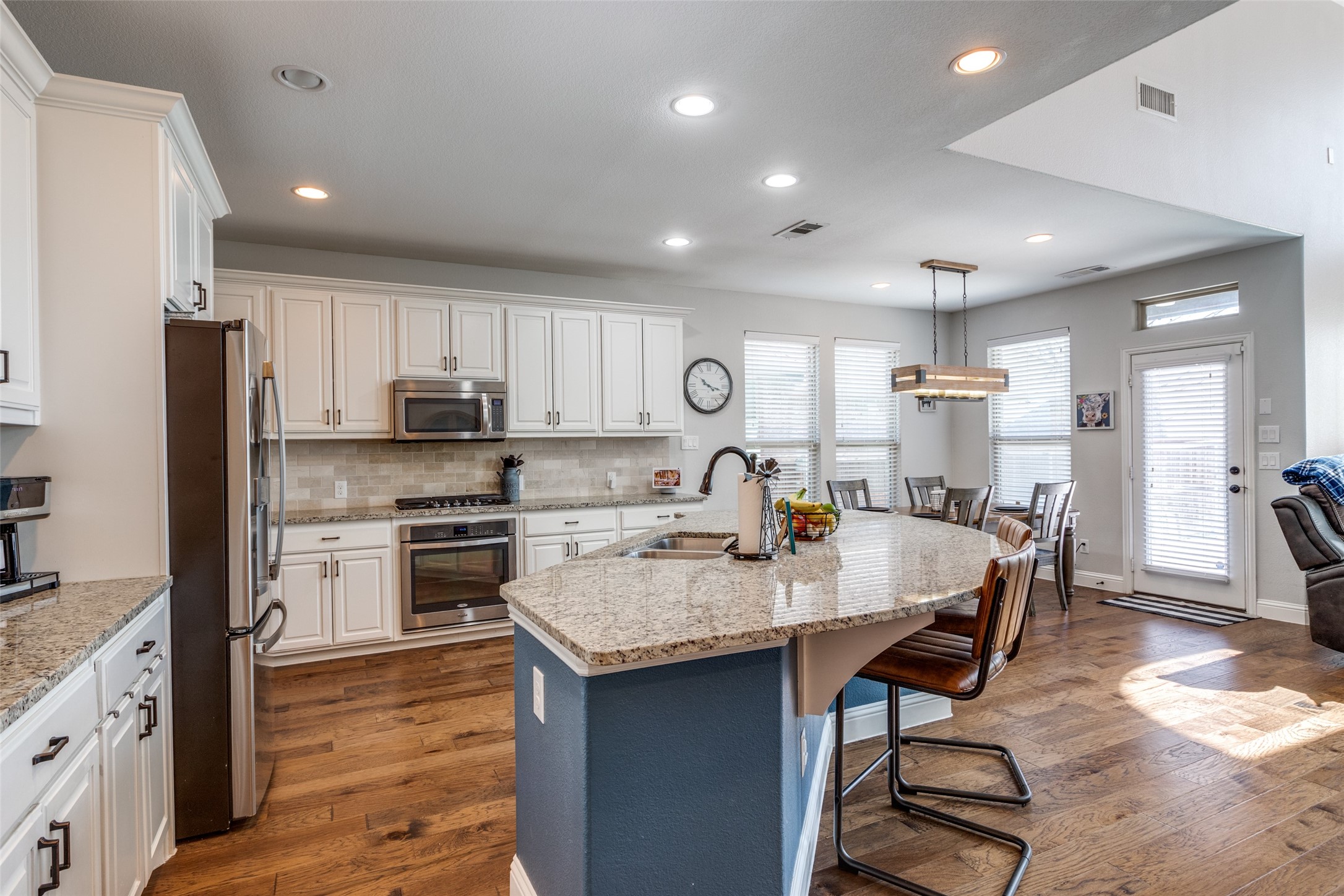 809 Llano Falls Mckinney TX 75071