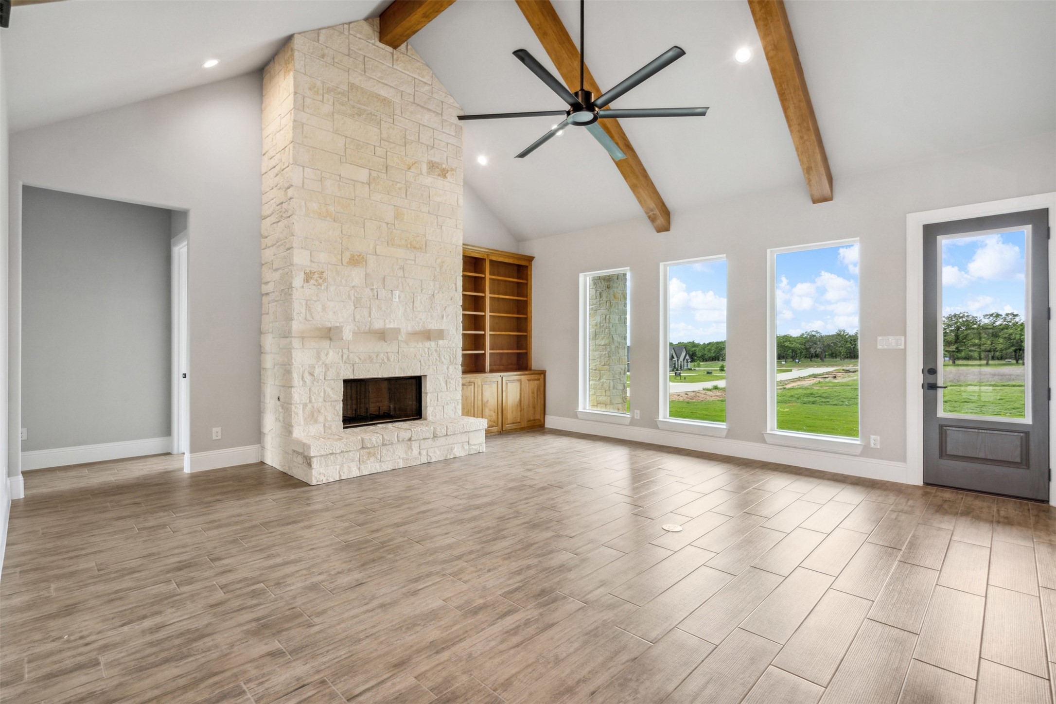1027 Estancia Boulevard Weatherford TX 76088