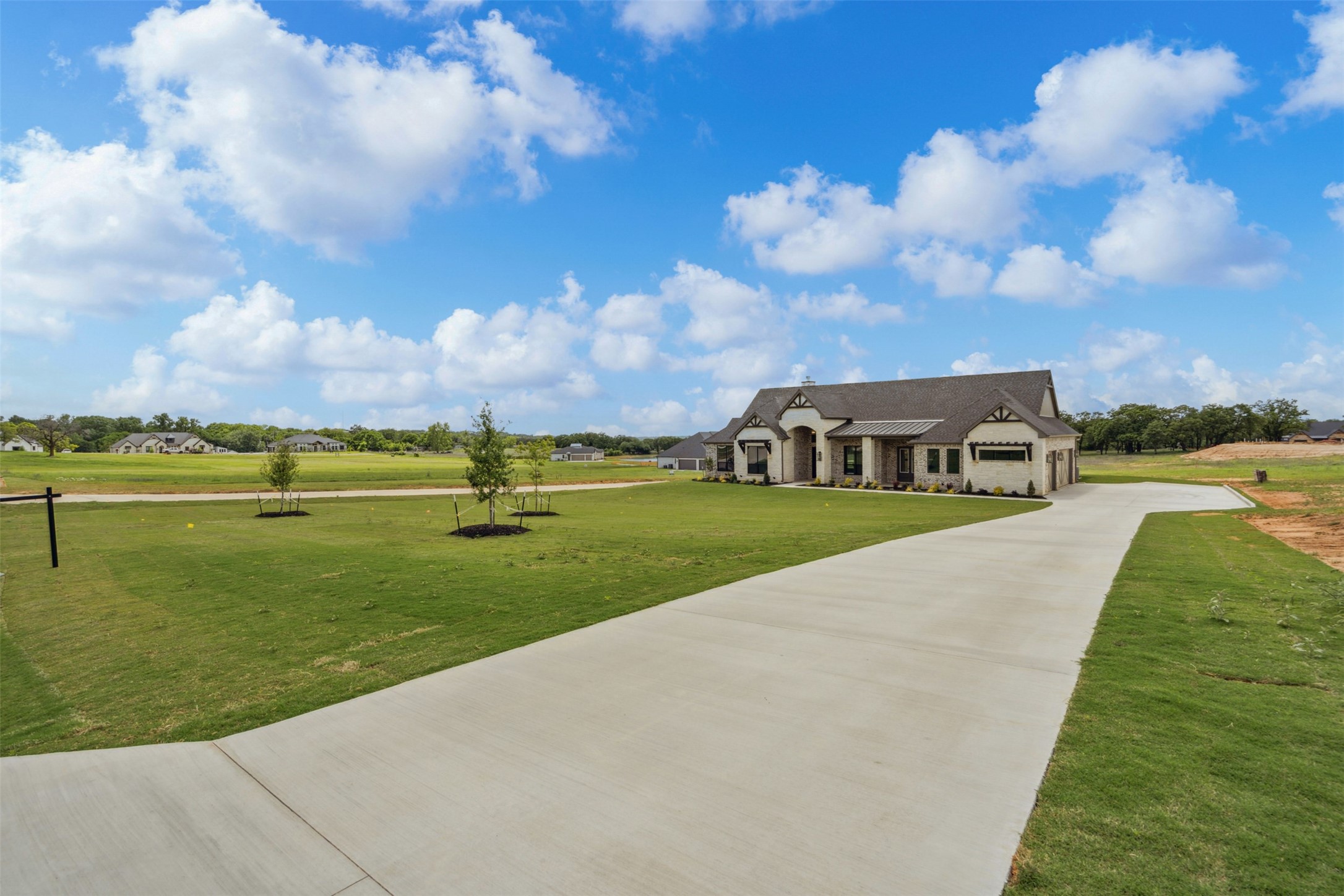 1027 Estancia Boulevard Weatherford TX 76088