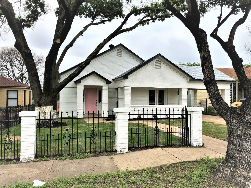 3331 Brooklyndell Avenue Dallas TX 75211