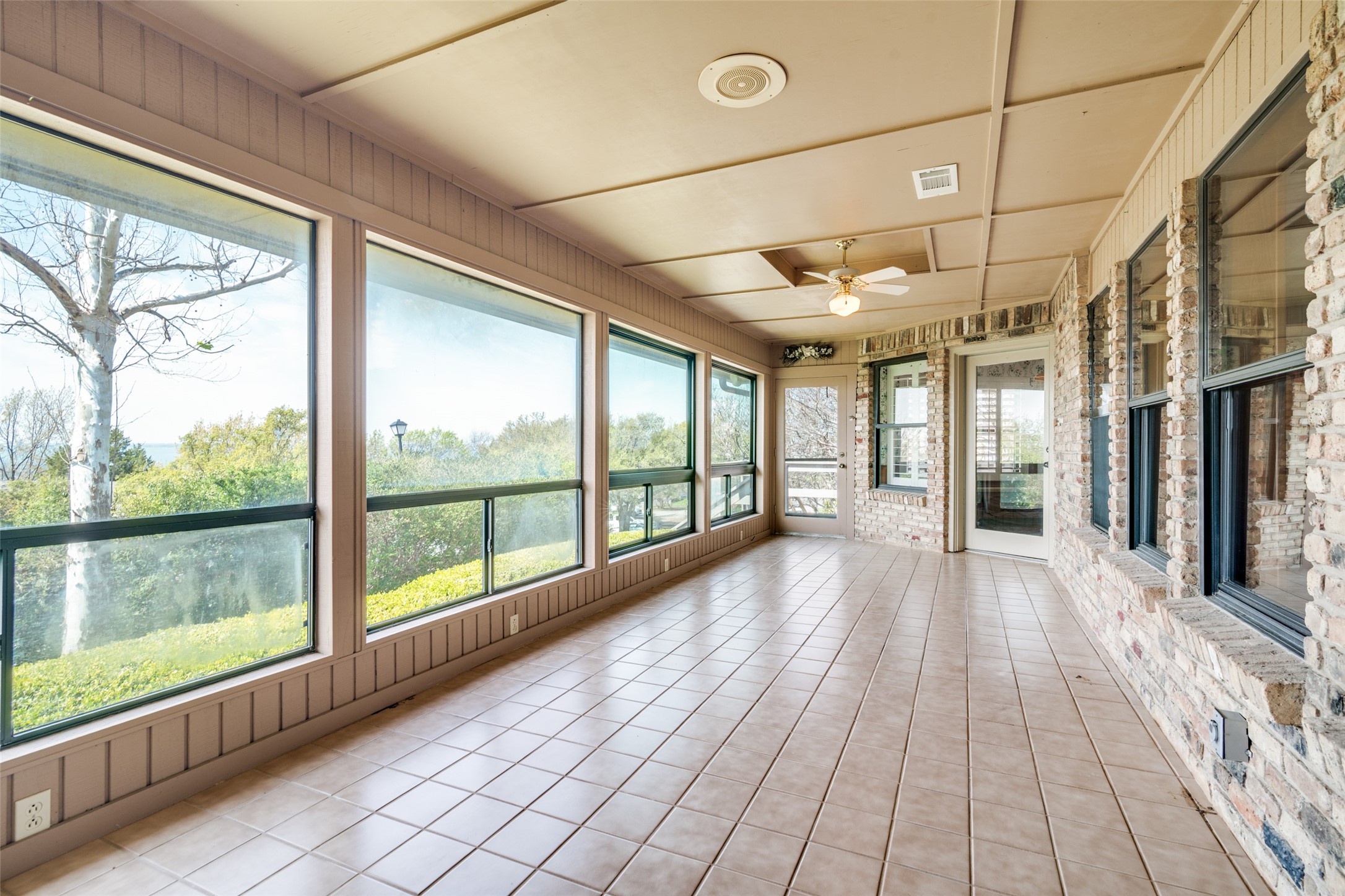 407 Yacht Club Drive Rockwall TX 75032