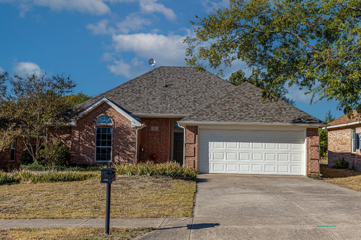 102 Owen Way Waxahachie TX 75165