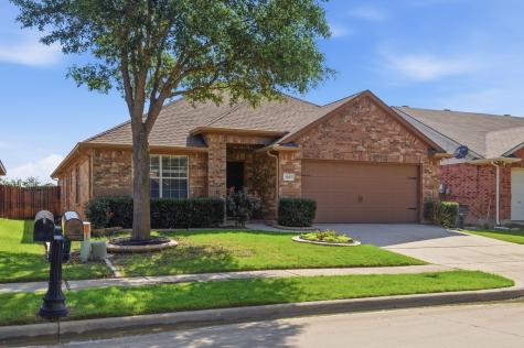 3037 Winding Meadow Trail Princeton TX 75407