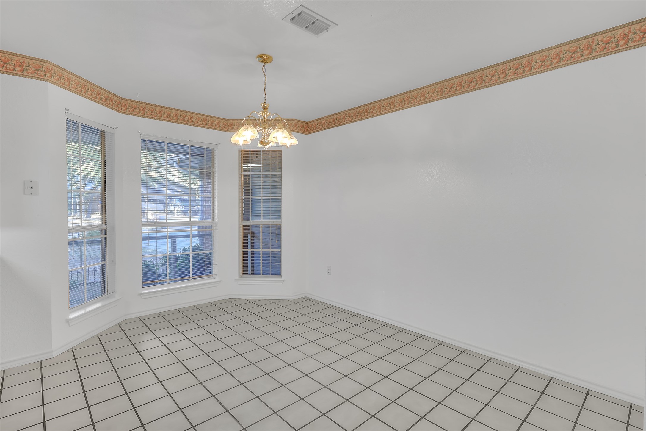 1108 Pine Ridge Drive Azle TX 76020