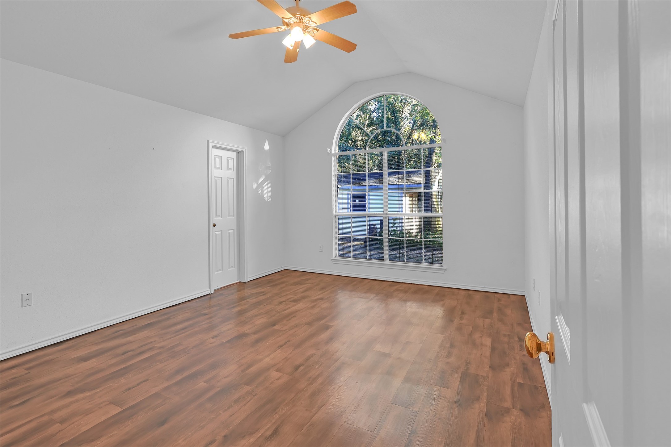 1108 Pine Ridge Drive Azle TX 76020